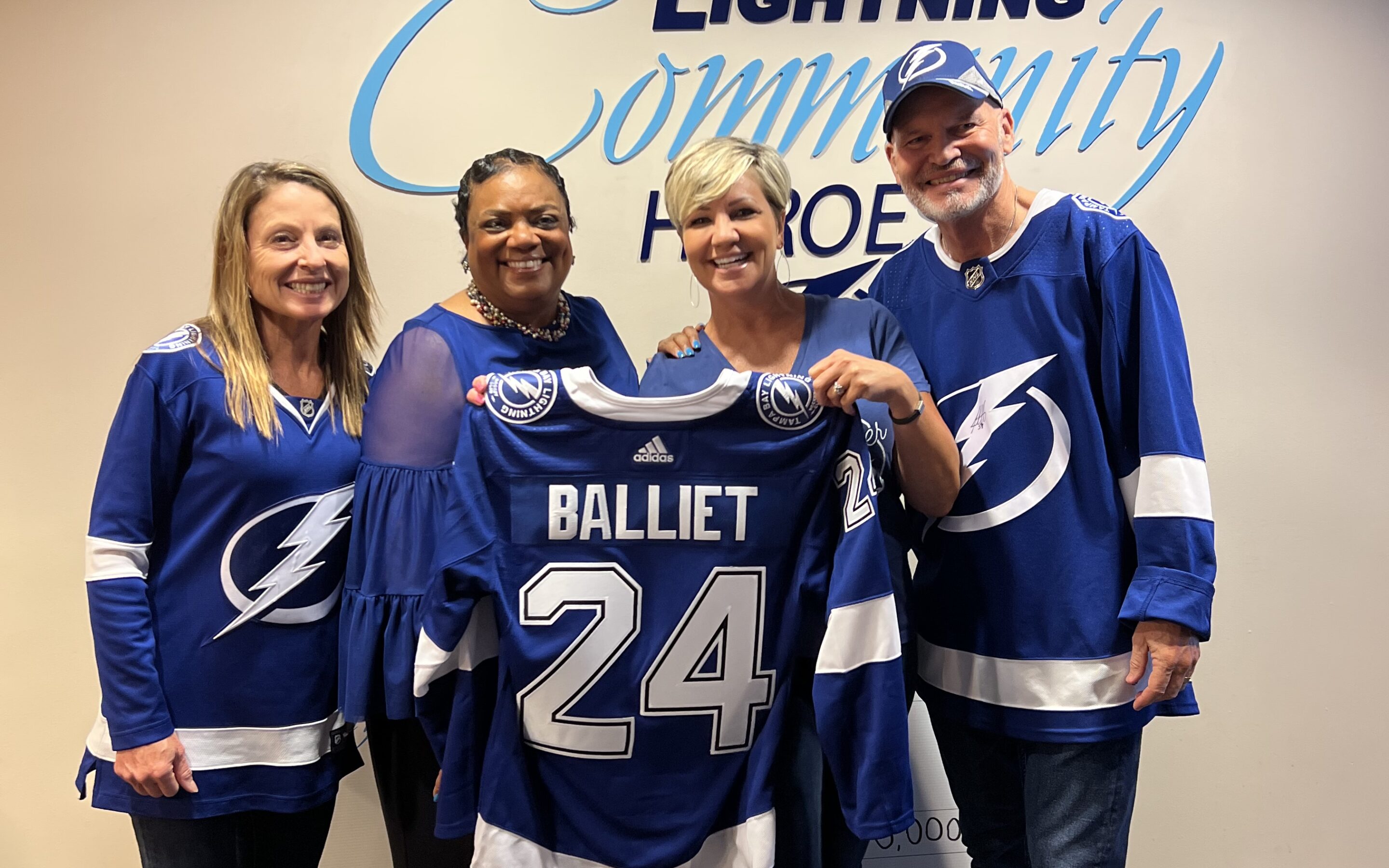 Terri Balliet, Lightning Community Hero Award